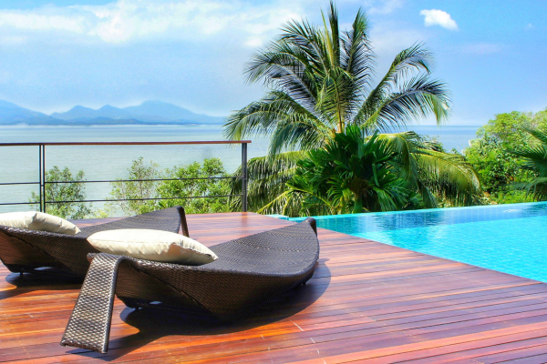 Salón con alberca en Manzanillo