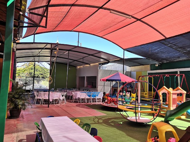 Castillo Mágico Salón & Albercas, salón de fiestas infantiles en Los Mochis
