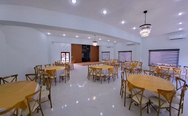 Salon De Eventos Y Alberca 